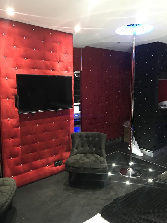 Le Cabaret Vip Spa ليون المظهر الخارجي الصورة