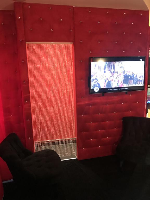 Le Cabaret Vip Spa ليون المظهر الخارجي الصورة
